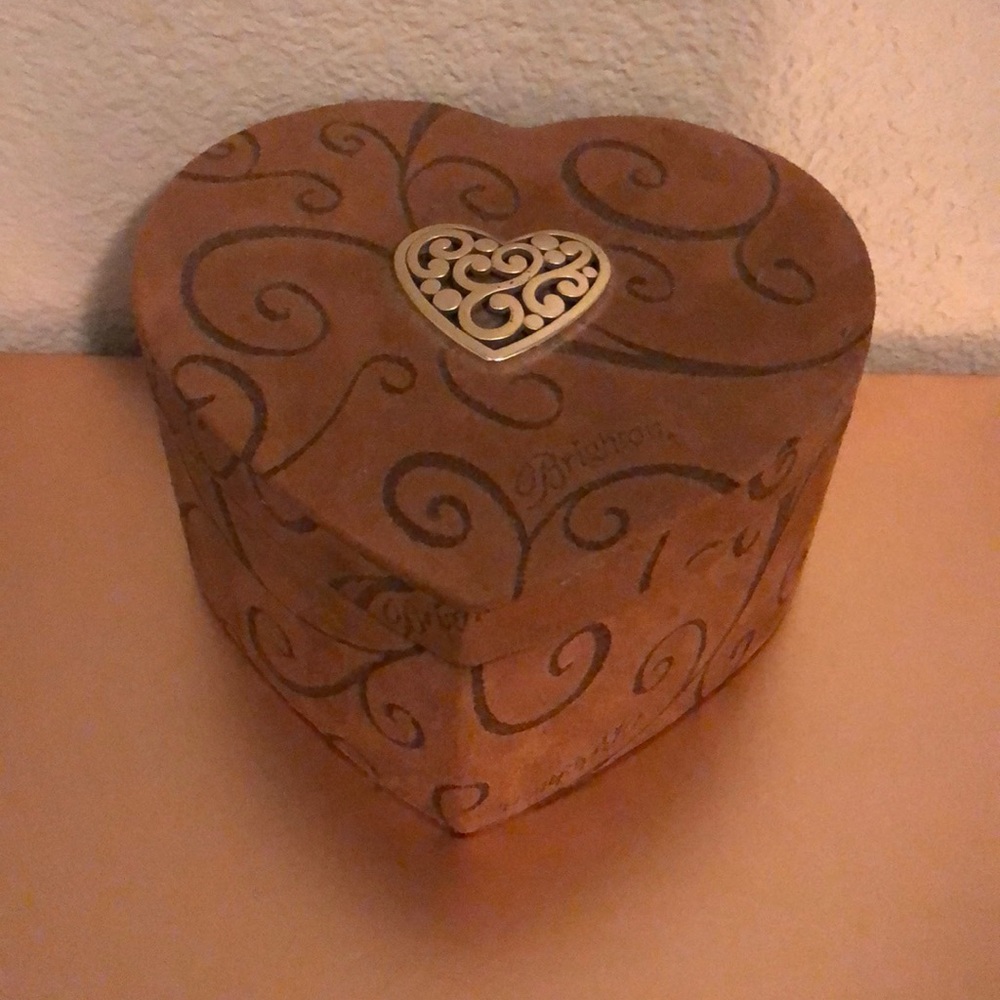 Jewelry box